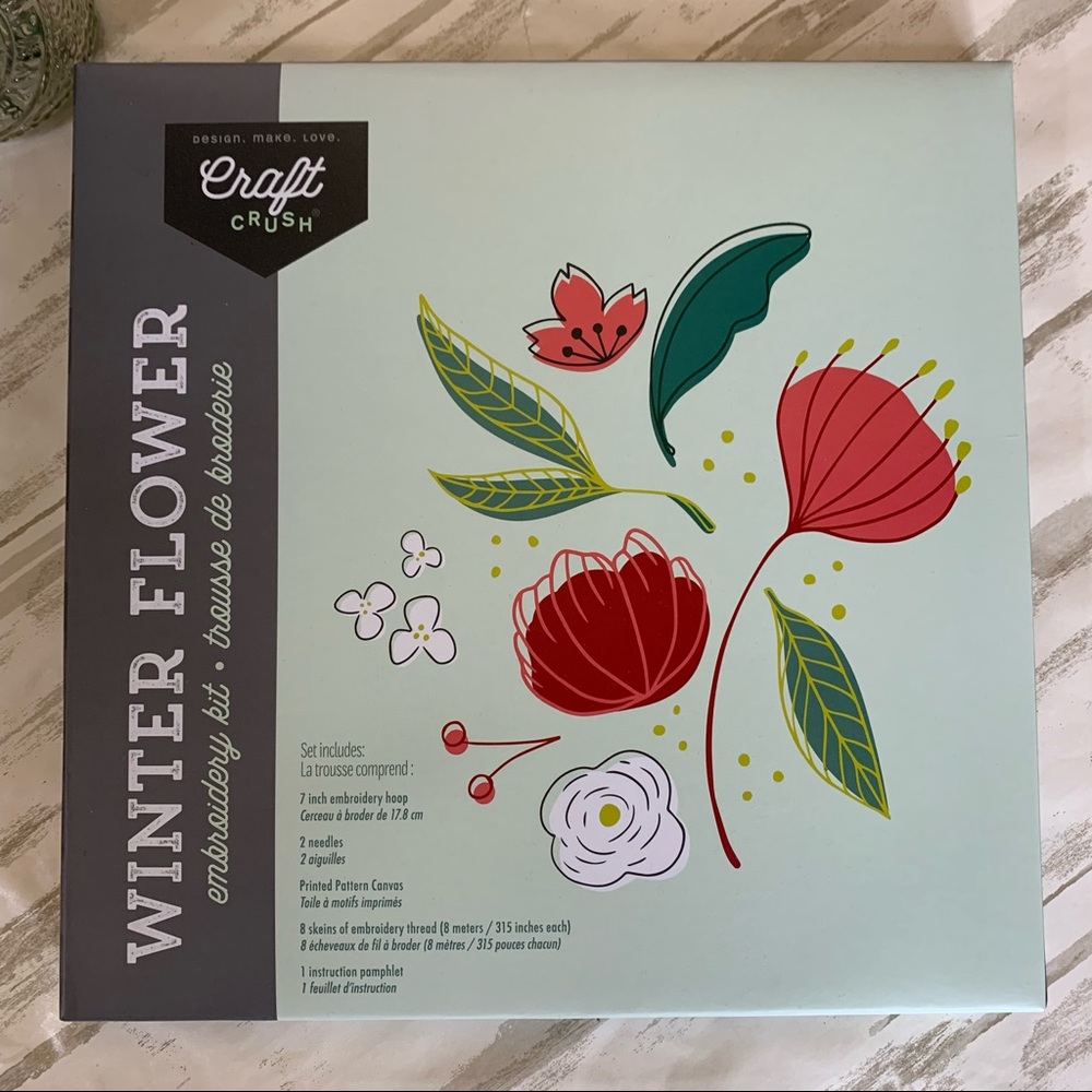 Craft Crush Embroidery Kit Winter Flower NWT